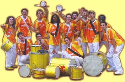 les percu terreux d'la beauce vous font vibrer au son de leur samba batucada
