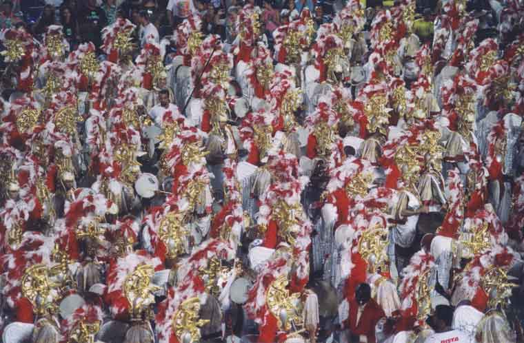12e jour : Defile du Grupo Especial au sambodromo, photo 16