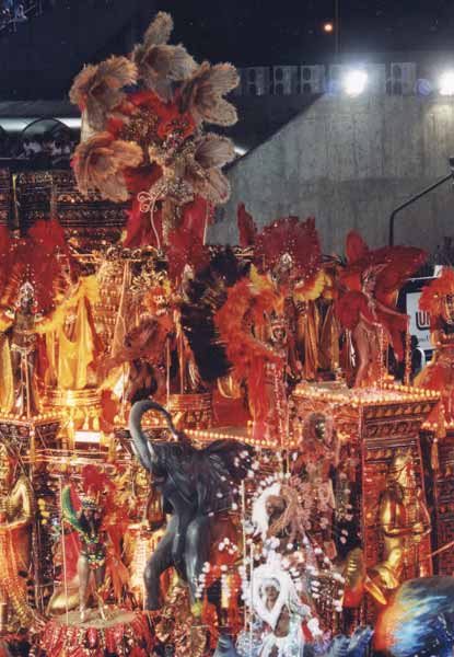 12e jour : Defile du Grupo Especial au sambodromo, photo 24