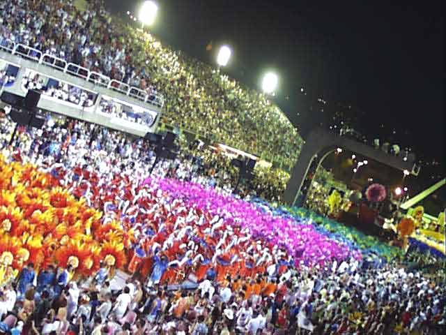 Caprichosos de Pilares, défilé carnaval de Rio 2002, photo 5