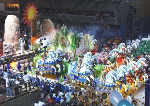 Império Serrano, défilé carnaval de Rio 2002, photo 2