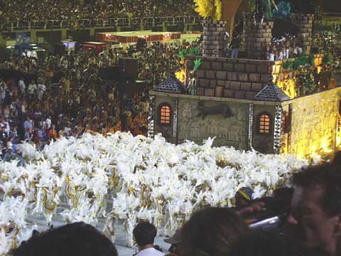 Império Serrano, défilé carnaval de Rio 2002, photo 3