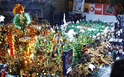 Império Serrano, défilé carnaval de Rio 2002, photo 5