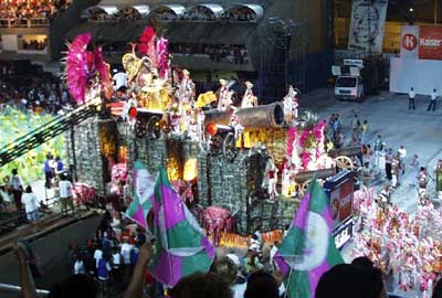 Estação Primeira de Mangueira, défilé carnaval de Rio 2002, photo 1