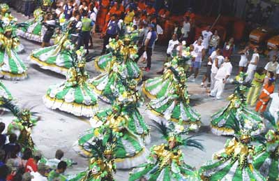 Mocidade Independente de Padre Miguel, défilé carnaval de Rio 2002, photo 3