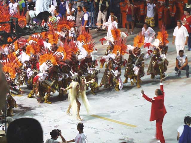Unidos do Viradouro, défilé carnaval de Rio 2002, photo 3