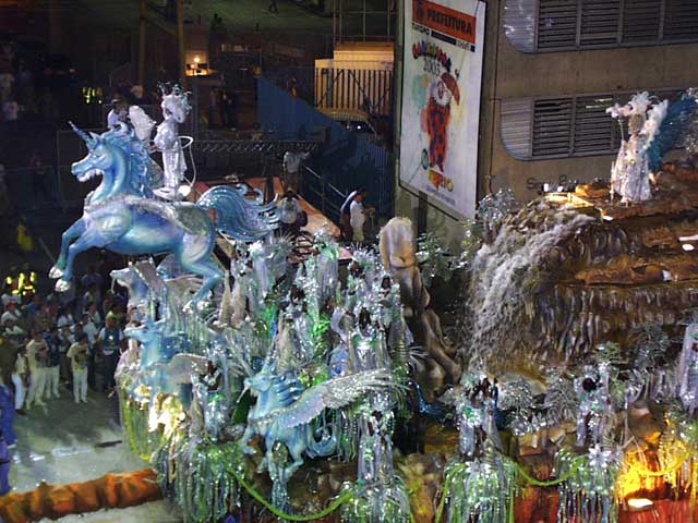 Beija Flor de Nilópolis, défilé carnaval de Rio 2003, photo 2