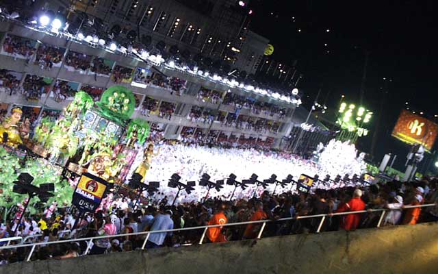 Estação Primeira de Mangueira, défilé carnaval de Rio 2003, photo 6