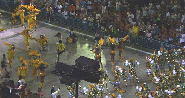 Tradição, défilé carnaval de Rio 2003, photo 3
