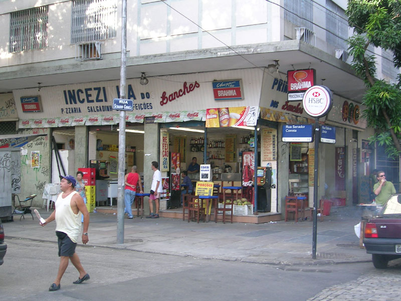 Une des lanchonetes de la place São Salvador