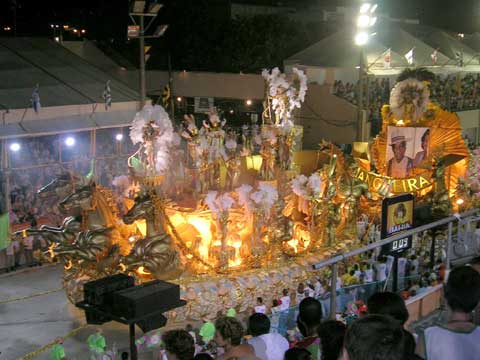 Mangueira, défilé carnaval de Rio 2004, photo 3